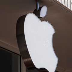 US labor regulator says Apple violated employee rights with restrictive work rules